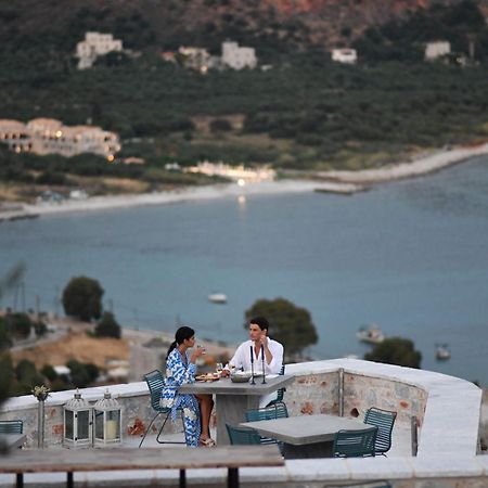 Petra & Fos Boutique Hotel & Spa ออยติลอน ภายนอก รูปภาพ