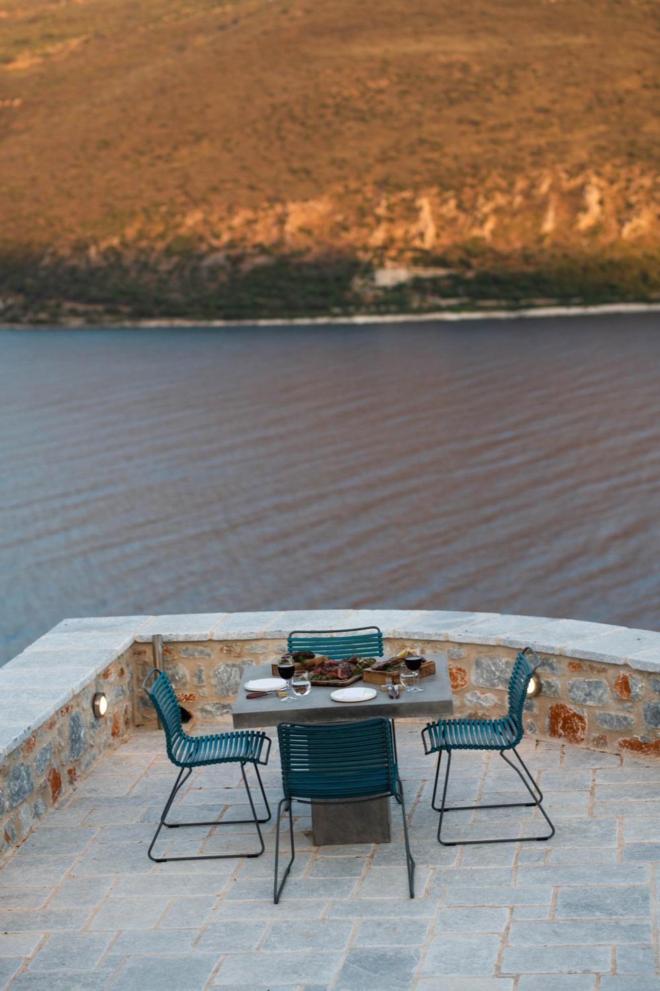 Petra & Fos Boutique Hotel & Spa ออยติลอน ภายนอก รูปภาพ