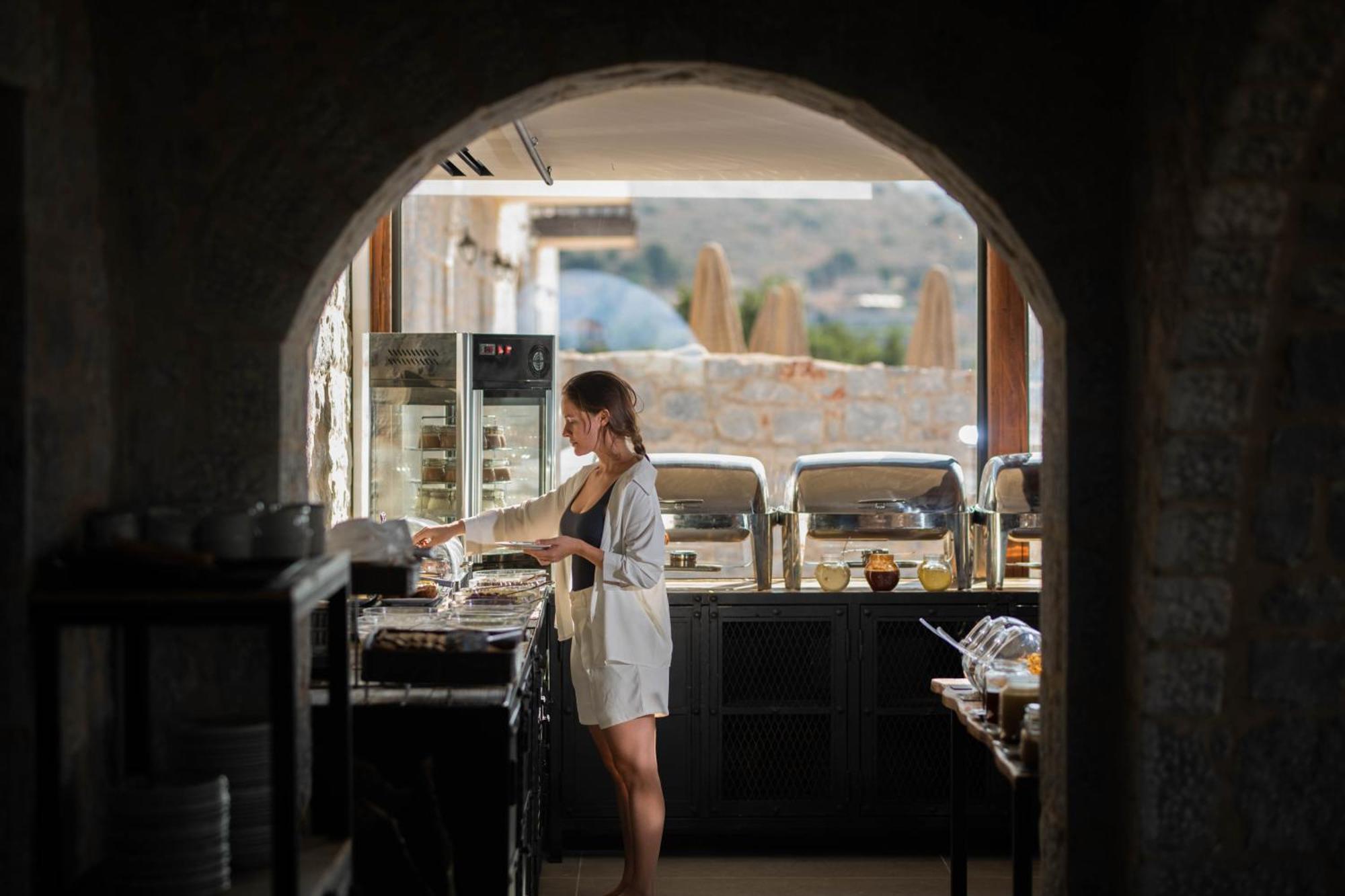 Petra & Fos Boutique Hotel & Spa ออยติลอน ภายนอก รูปภาพ